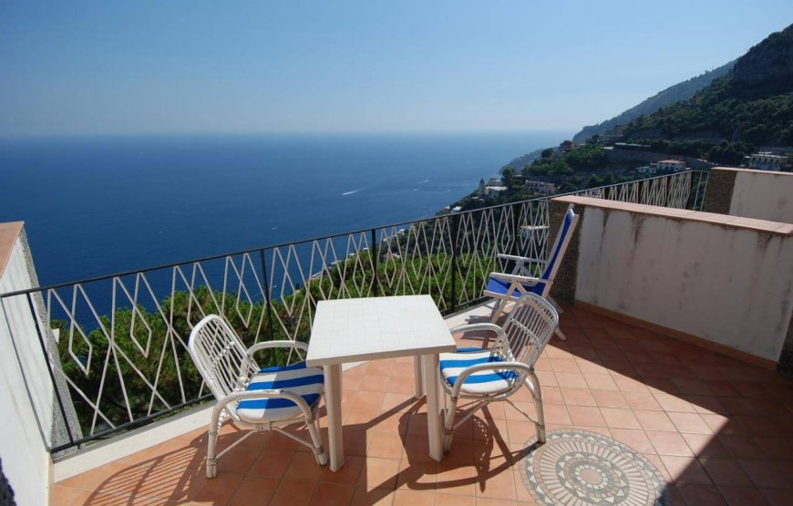 Romantic Amalfi Coast Holiday with Breakfast
